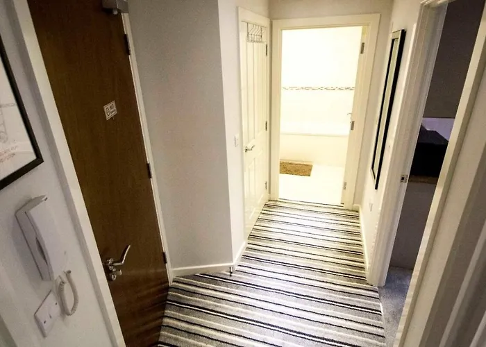 Stayzo - Executive Centre 2