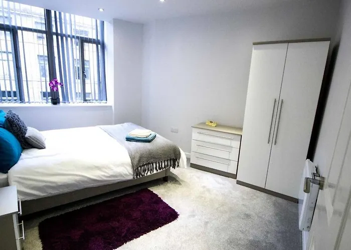 Stayzo - Executive Centre 2 아파트 브래드퍼드